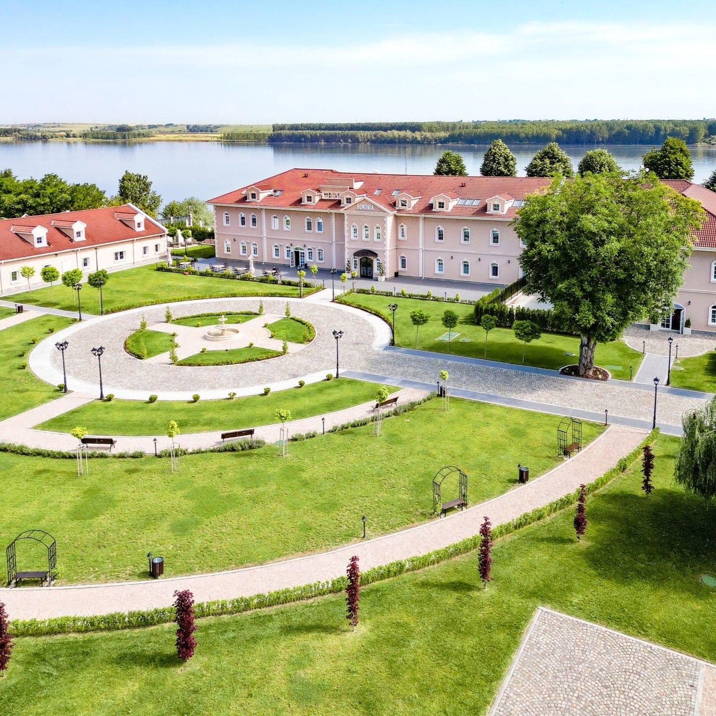 Дегустация на вино за четирима в Bononia Estate Winery and Resort