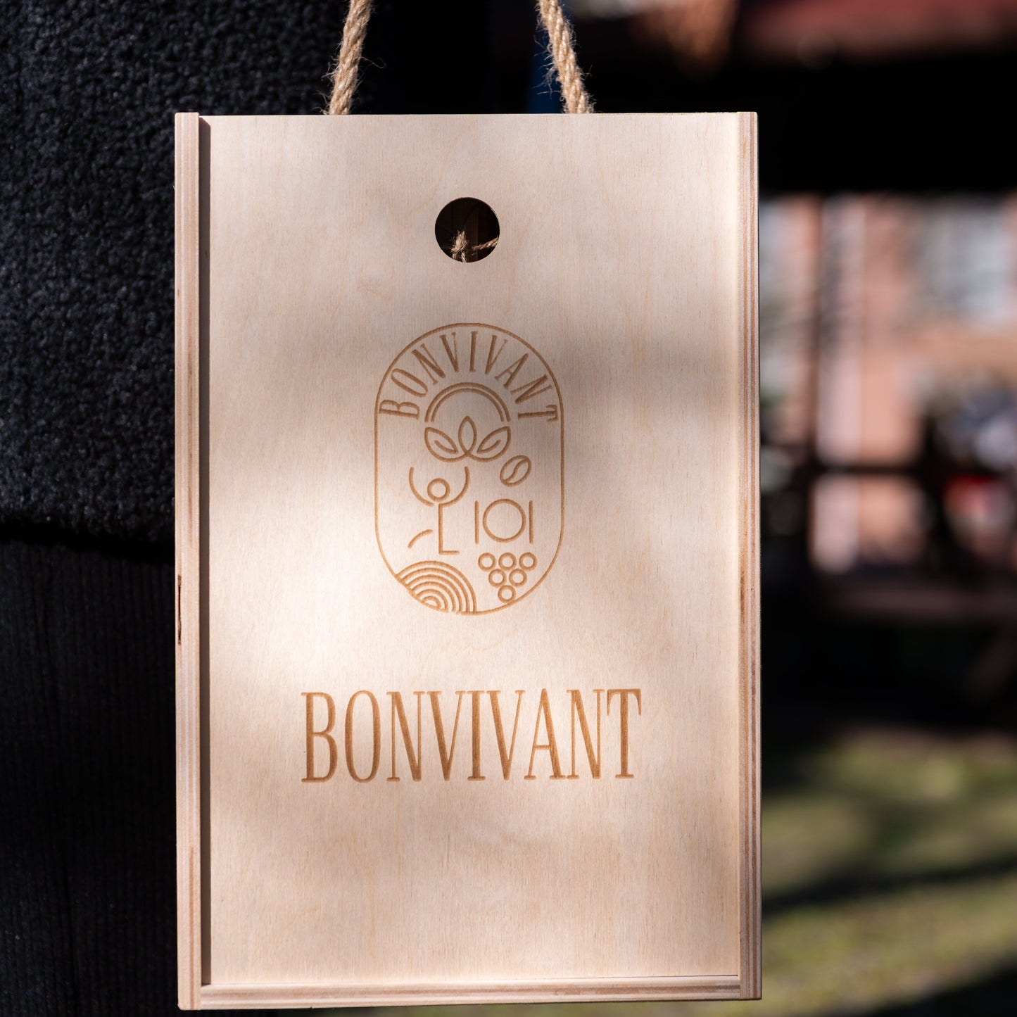 Перфектният подарък за ценителите на вино и шоколад