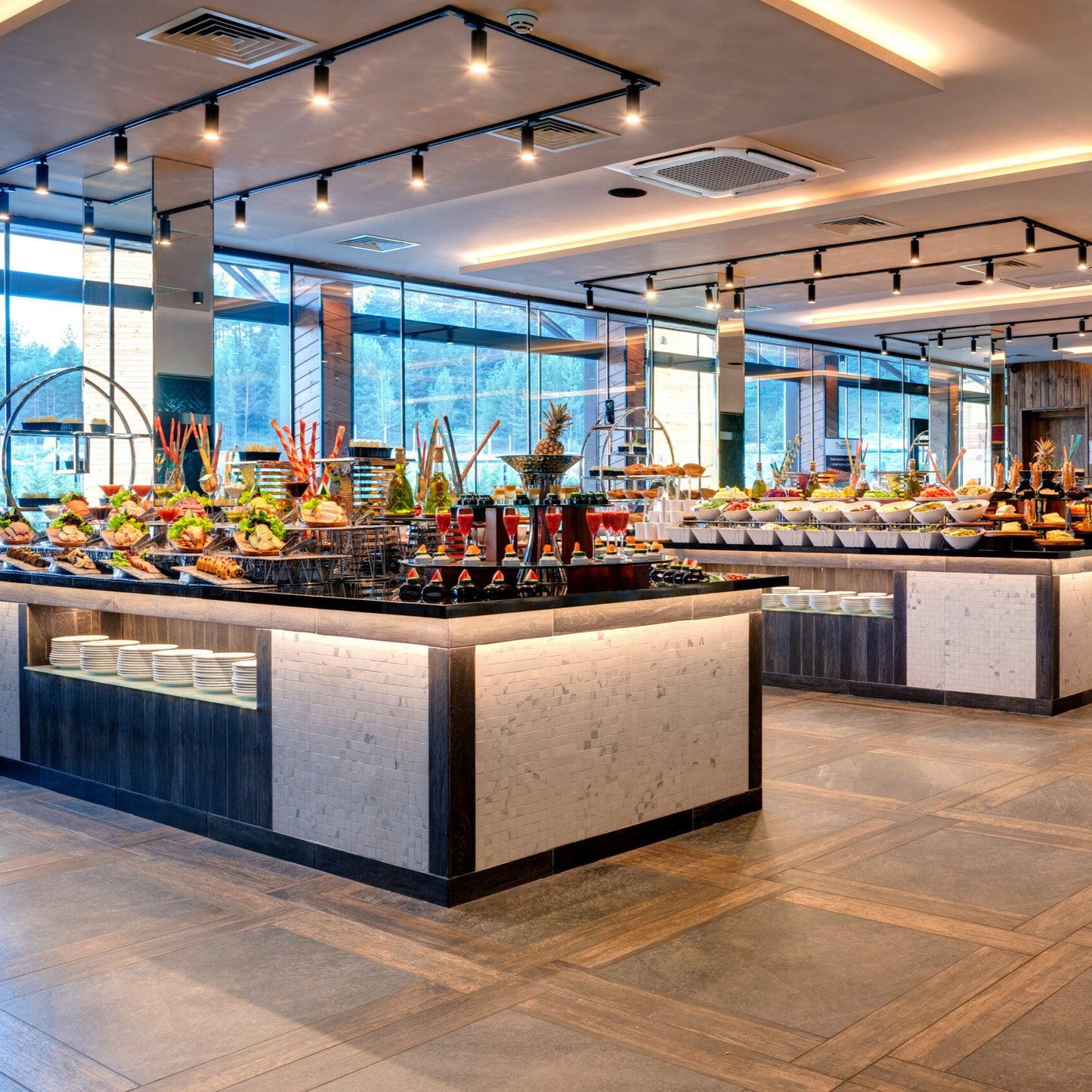 Обяд - блок маса в Grand Hotel Therme