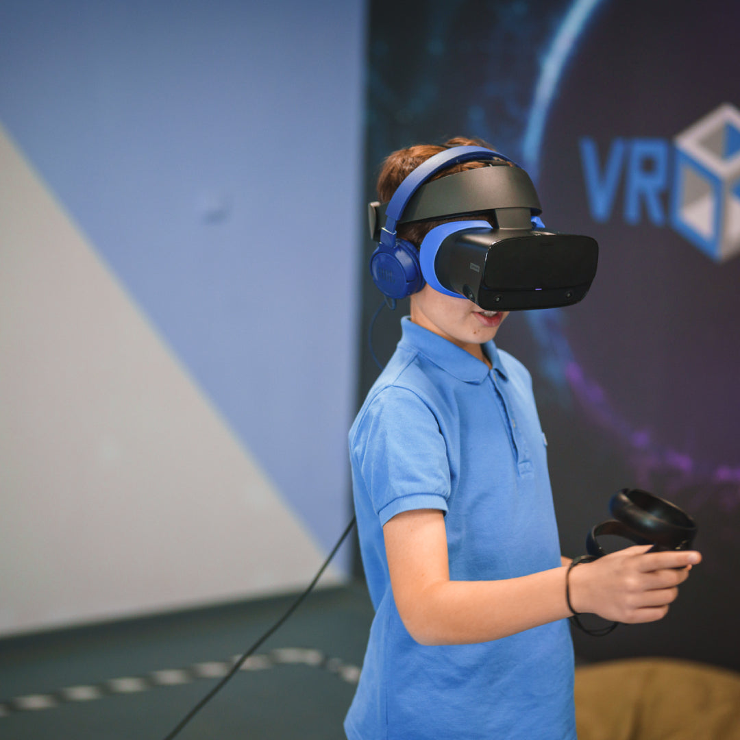 Потопете се в света на виртуалната реалност с VR игра по избор