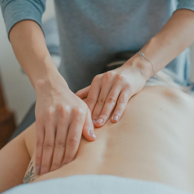 Релаксиращ масаж на гръб. София