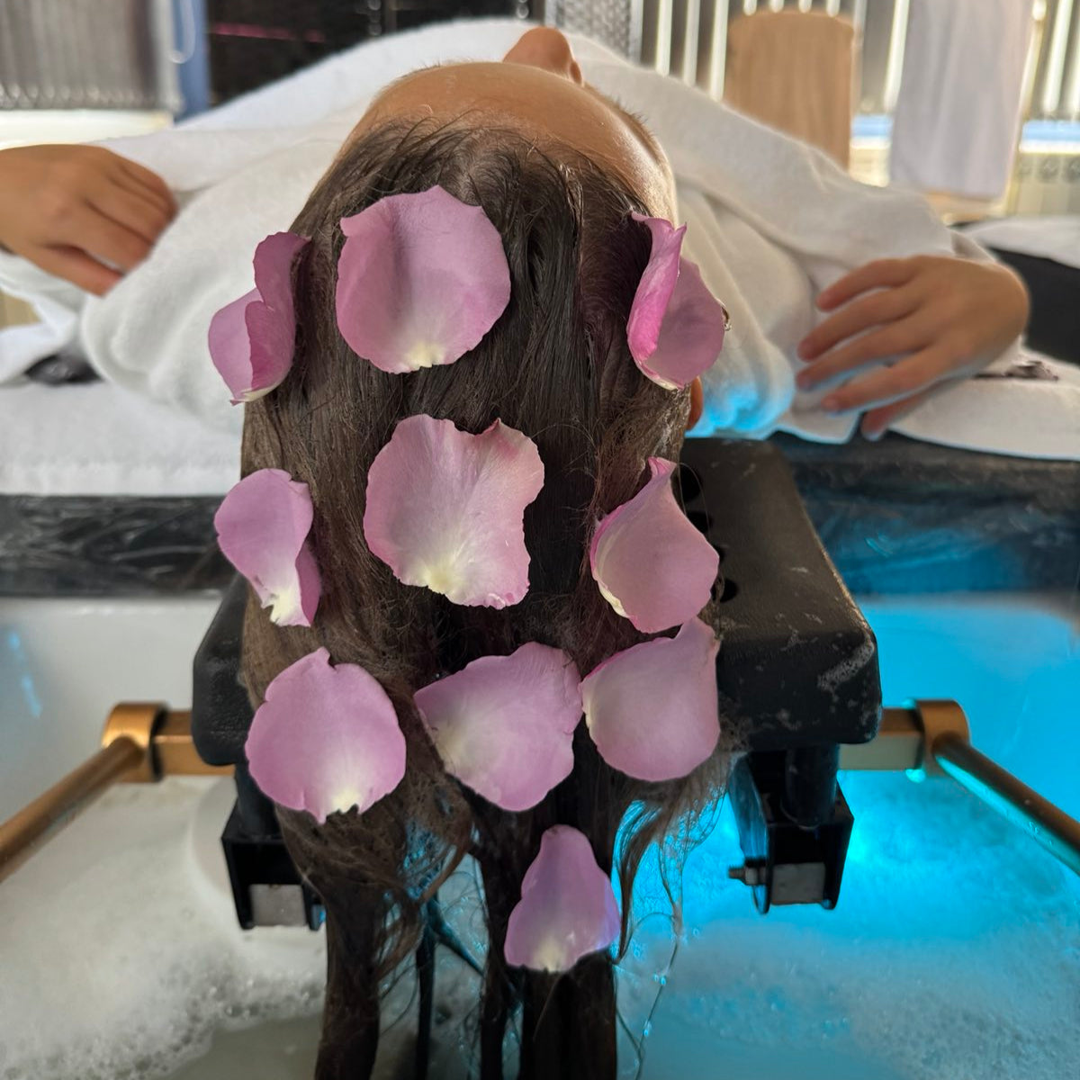 Head Spa терапия за пълно възстановяване и релакс