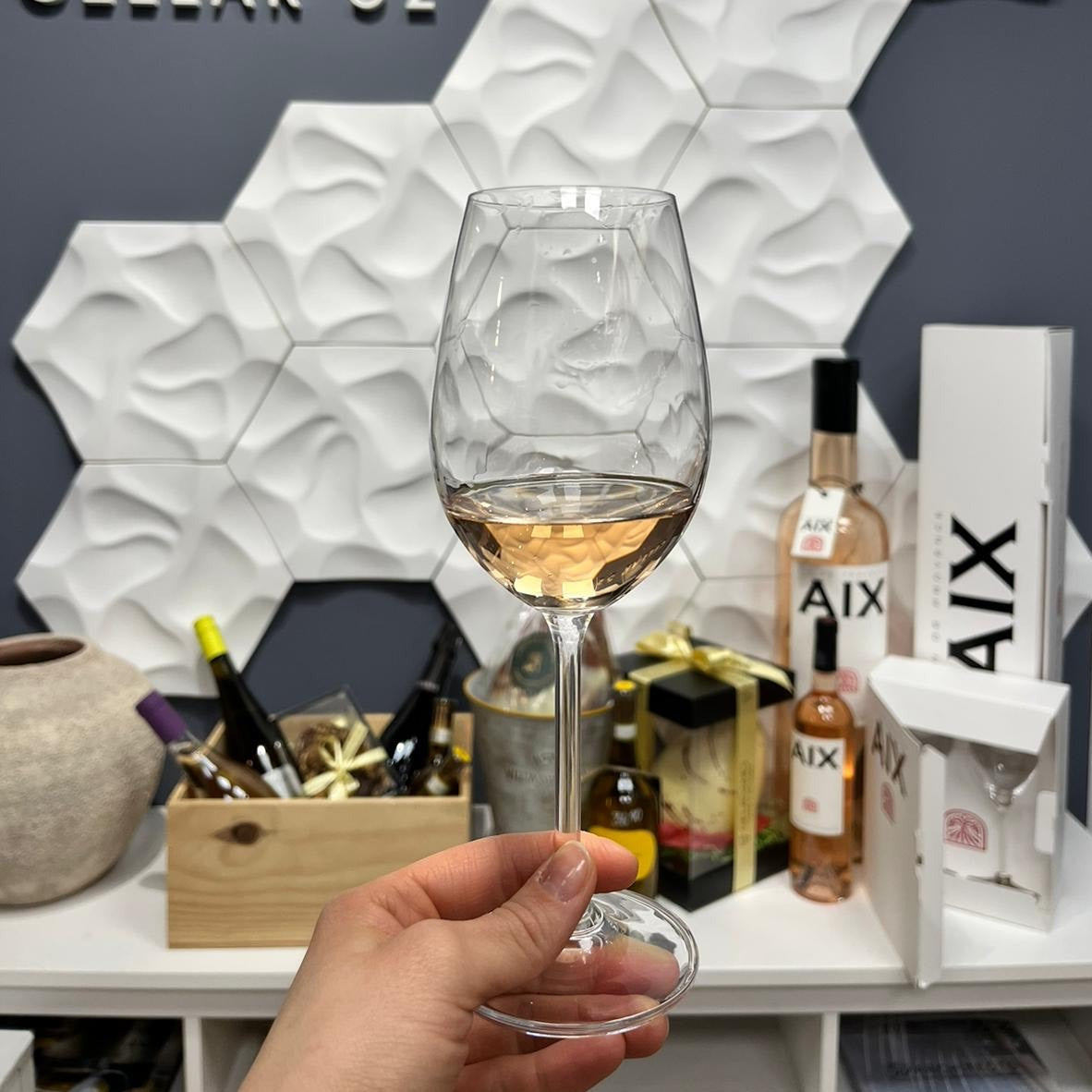 5-степеннo пътешествие из класически винени региони с личен сомелиер в Cellar 52