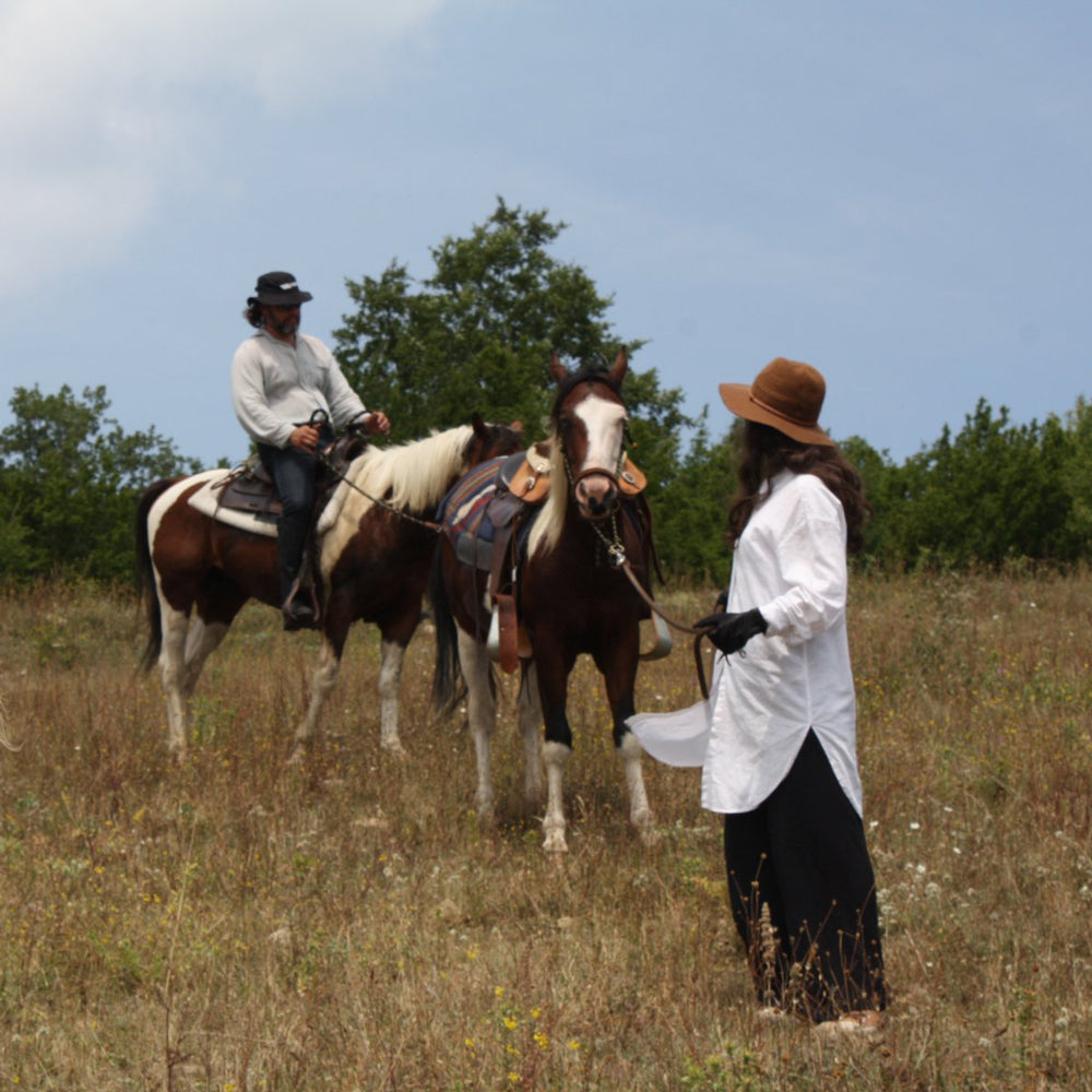 Ден от живота на cowboy или cowgirl
