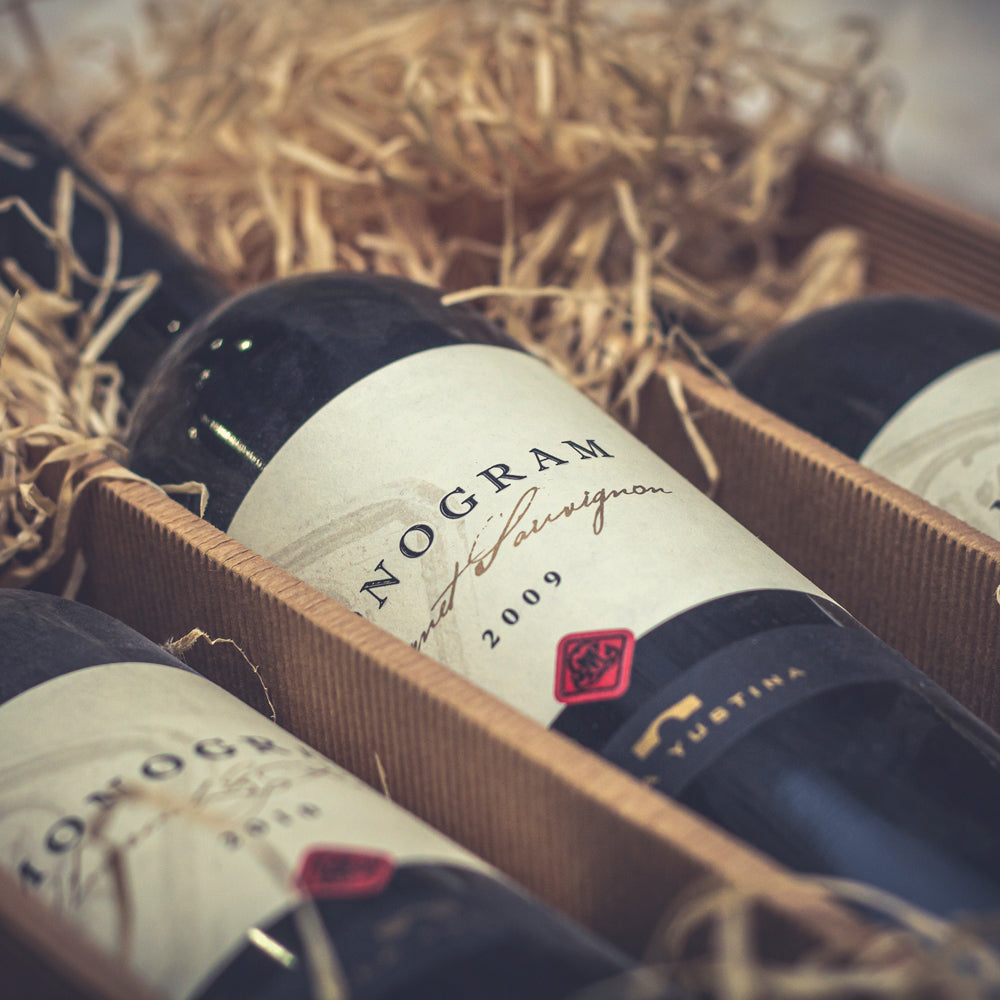 Специална винена обиколка и дегустационен пакет "Монограм"