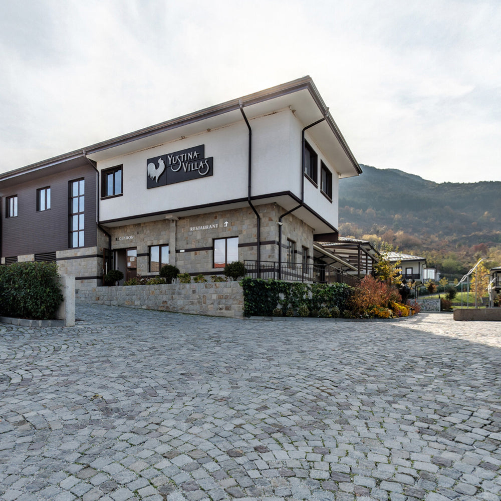 Вила Юстина - Дегустация на вино сред лозята - "Под небето на Тоскана!"