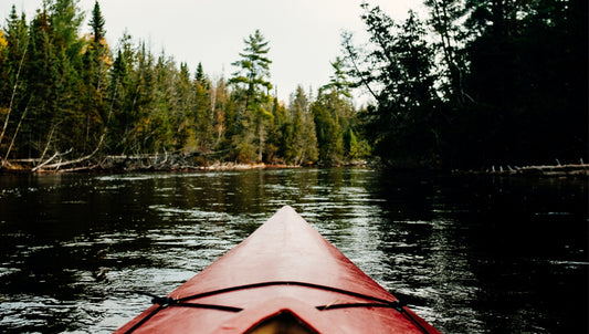 Canoes and kayaks. Rowing, rafting and cannoning by sea, rivers, dams and rapids.