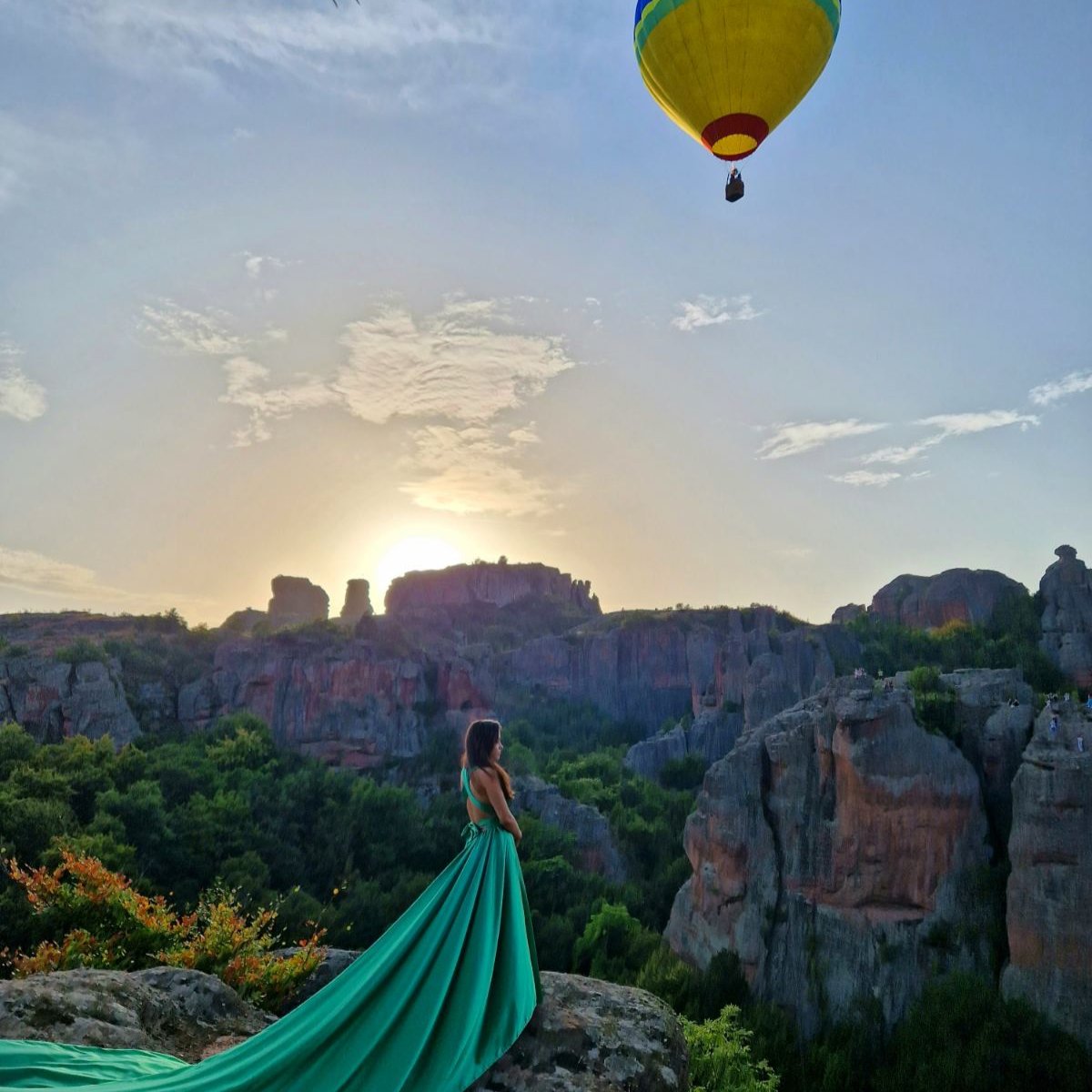 Flying dress фотосесия на Белоградчишките скали