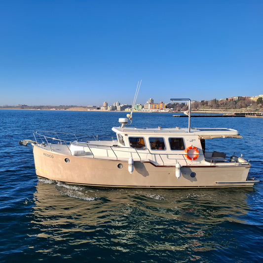 Романтика край Несебър на борда на моторна яхта Miss Melody