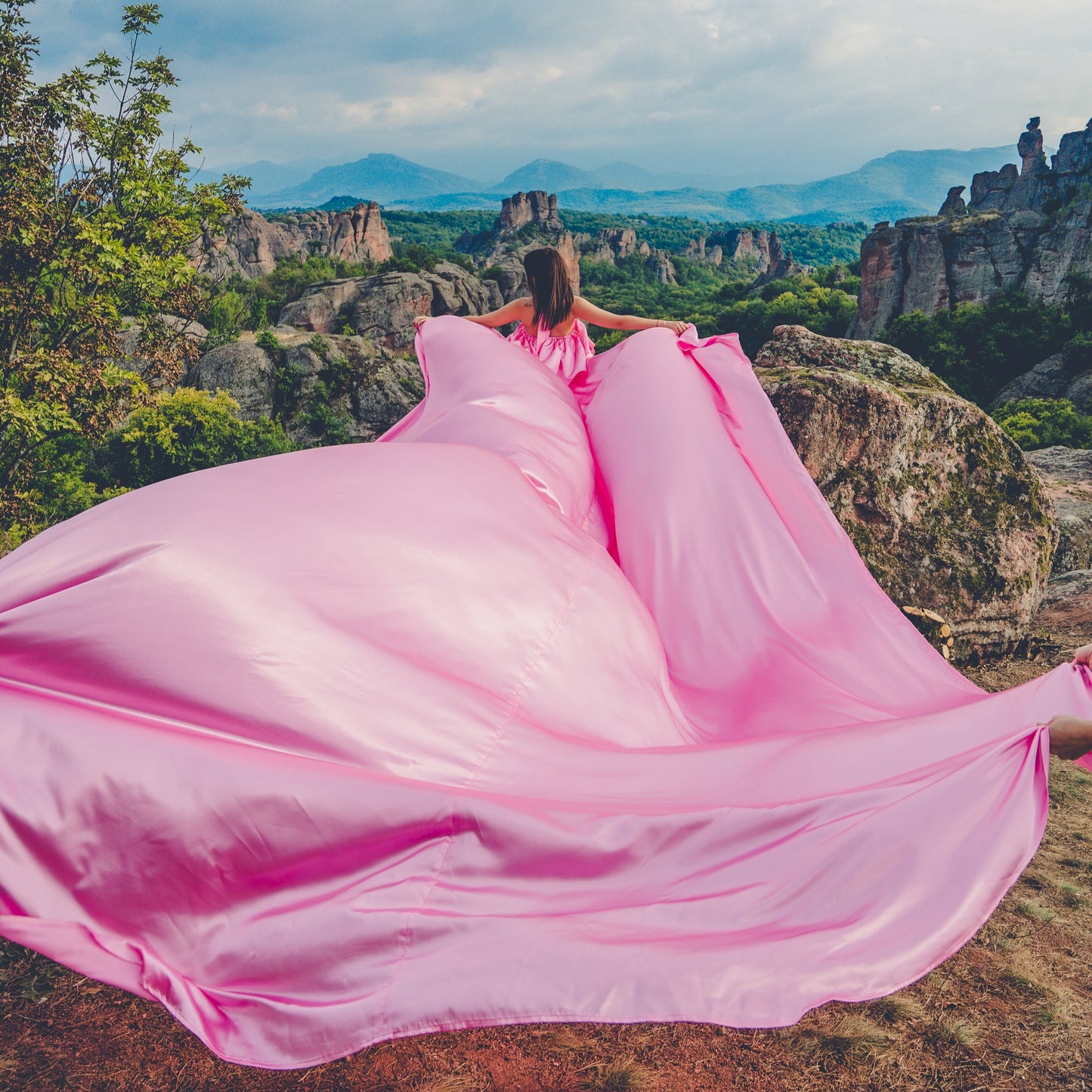 Flying dress фотосесия на Белоградчишките скали