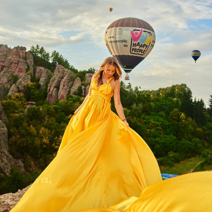 Flying dress фотосесия на Белоградчишките скали