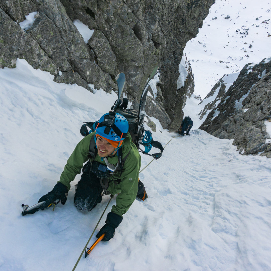 Покори върха! Курс по зимно планинарство