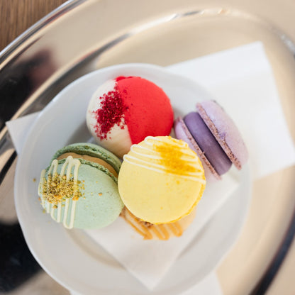 Дегустация на френски макарони в The RITZ Specialty Coffee