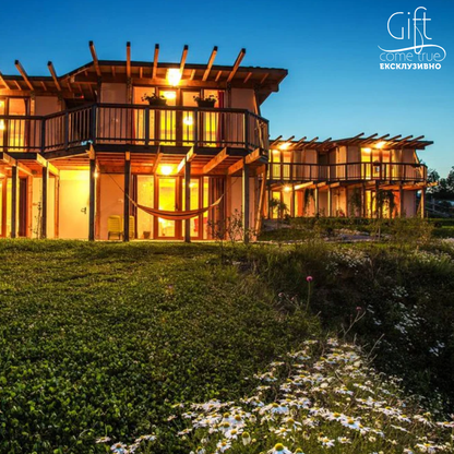 Еко приключение в Дебели Даб за двама: Две нощувки с живописна разходка