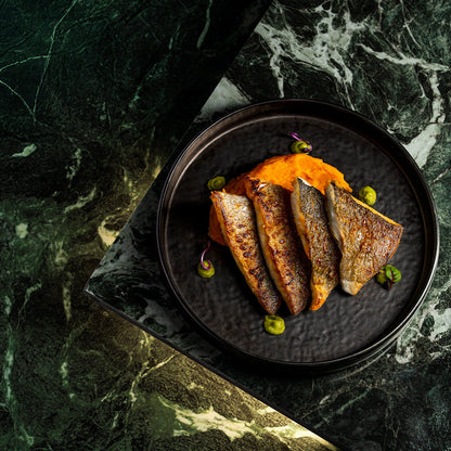 Стилният Свети Валентин- тристепенна вечеря с коктейл за двама и DJ парти в сърцето на София