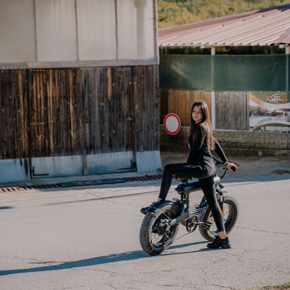 Разходка с електрически велосипед във Велико Търново