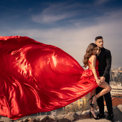 Приказна Flying Dress фотосесия в сърцето на Пловдив
