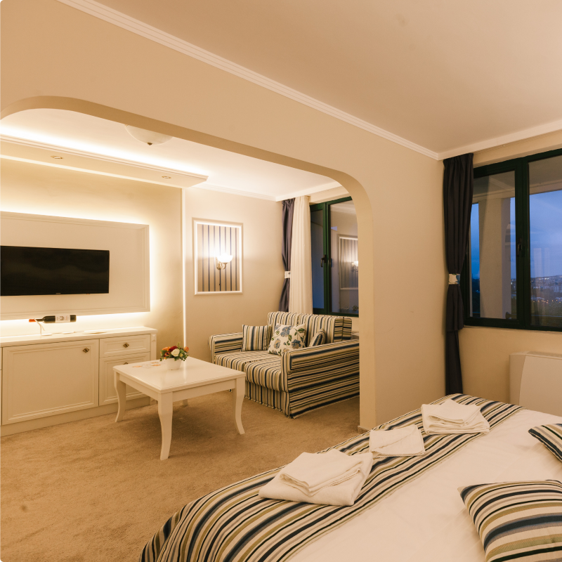 Почивка за двама в парк хотел RAYA Garden с приключение по избор 