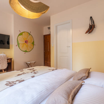 Уютно планинско бягство за двама на Витоша в хижа Кукер