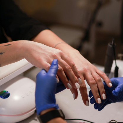 Специална грижа за ноктите в бутиков салон. София
