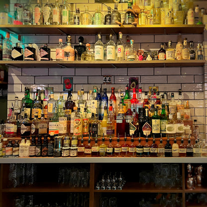 Shake, sip, laugh, repeat! Професионален курс за коктейли за приятели. София