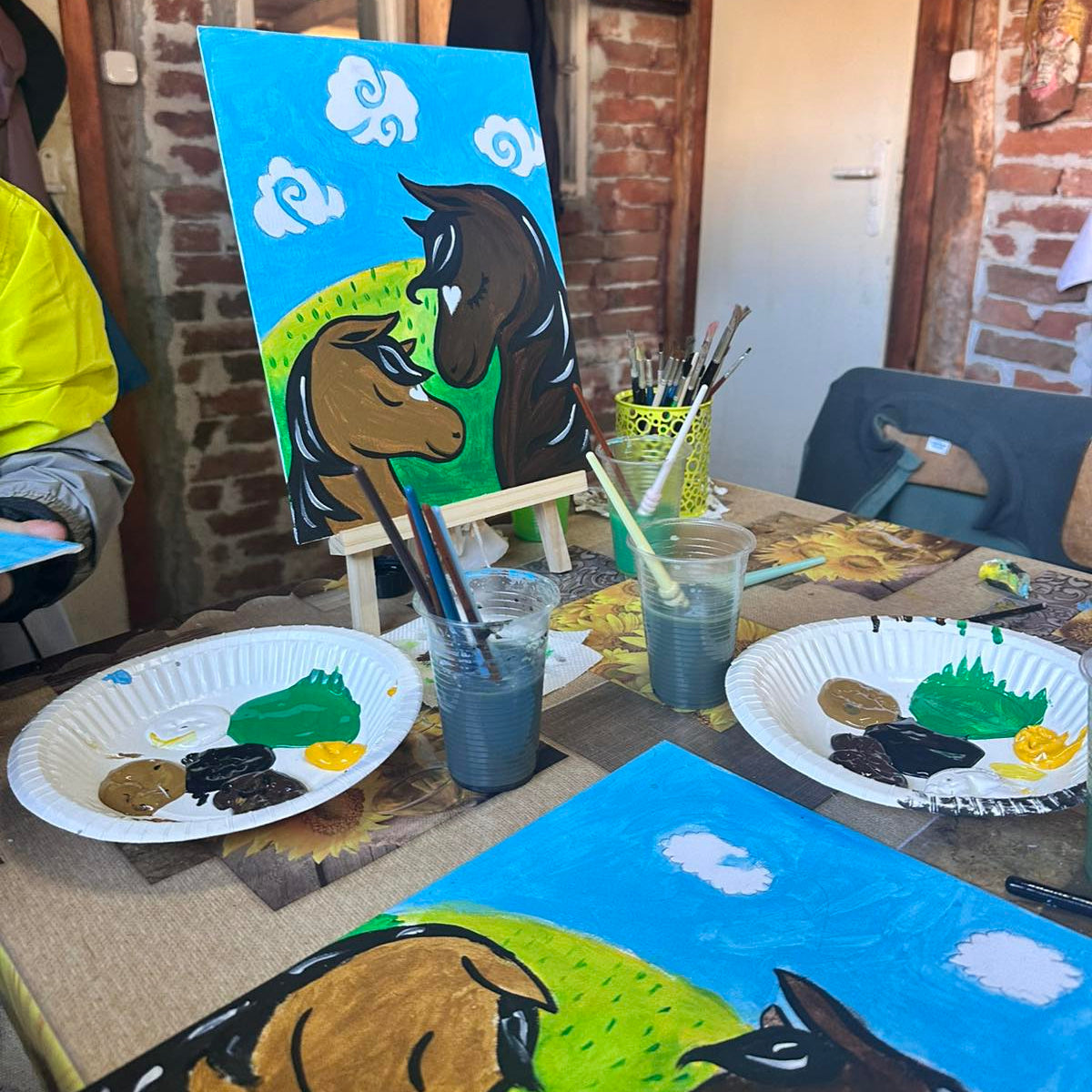 Рисуване, уют и магията на конете в Боровец