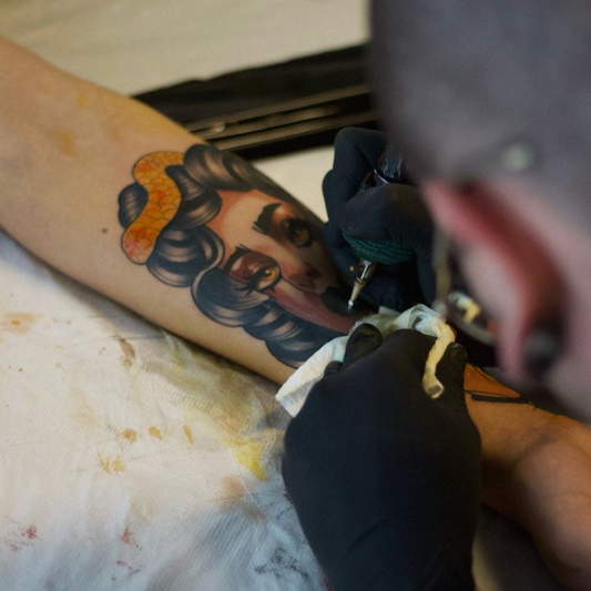 Ваучер за татуировка с персонален дизайн