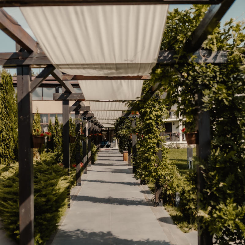 Неделен СПА релакс за двама в уникалния СПА хотел Белчин Гардън