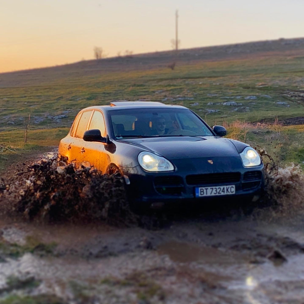 Ексклузивно офроуд приключение с Porsche Cayenne. Велико Търново