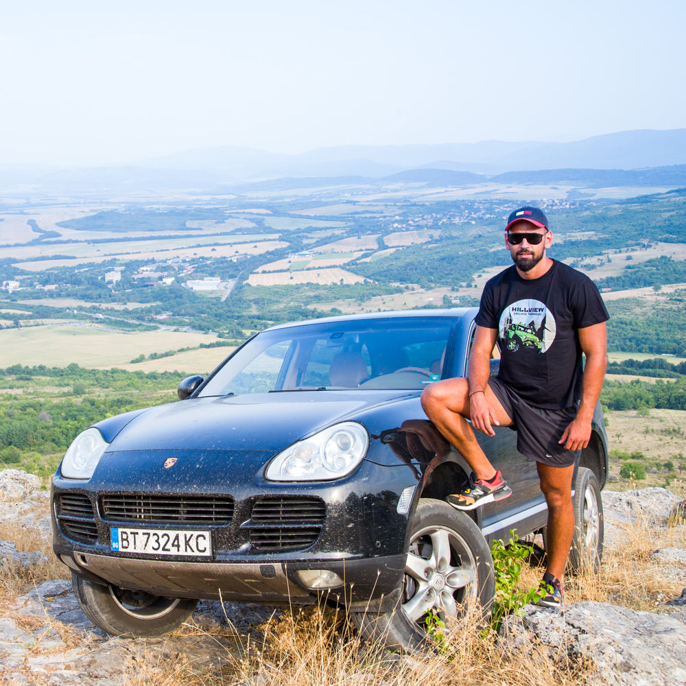 Ексклузивно офроуд приключение с Porsche Cayenne. Велико Търново